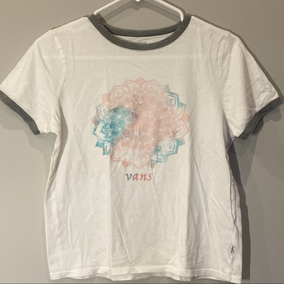 2/$18 Vans White Graphic Cropped T-shirt Size M - Picture 1 of 4